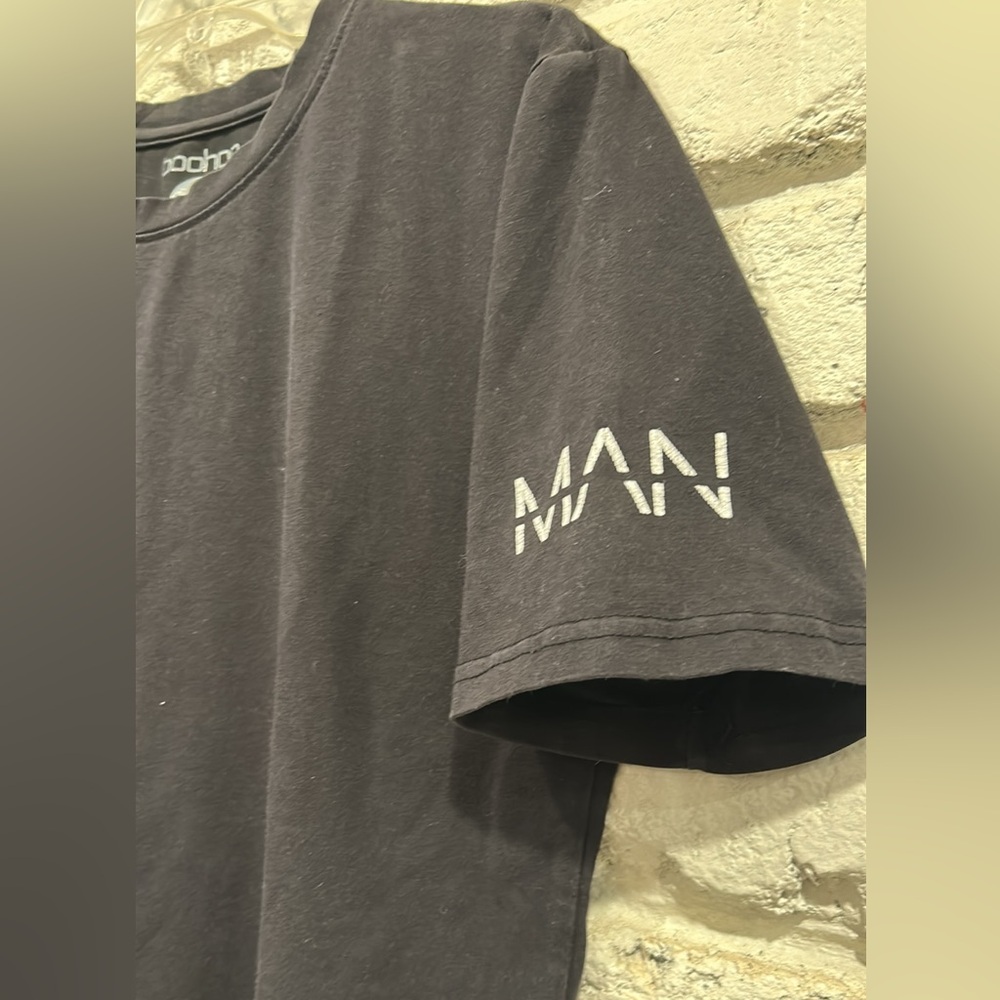 Boohoo Man, SS Black T shirt, Size XL, great condition